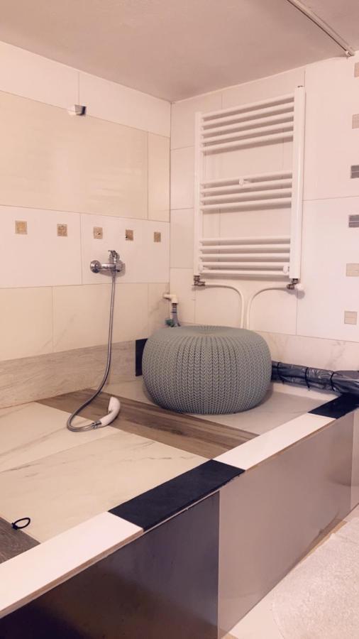 Boutique Suite 2 Kaloşvar Dış mekan fotoğraf
